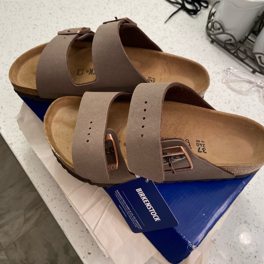 SOLD - Birkenstock’s Mocca